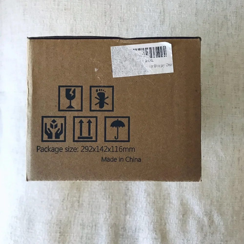 Lujii Window Bird Feeder, Clear, New